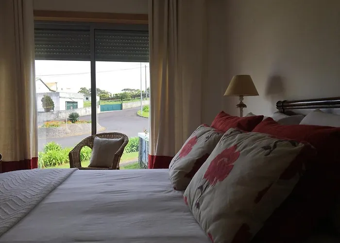 Large Of Pico Da Bagacina * Bicas